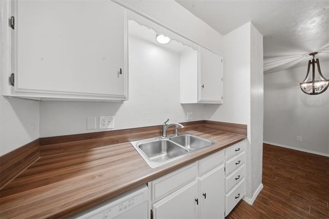 6708 N Meridian Avenue A, Oklahoma City, OK 73116