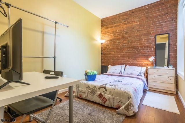 272 N 7Th St, Newark City, NJ 07107