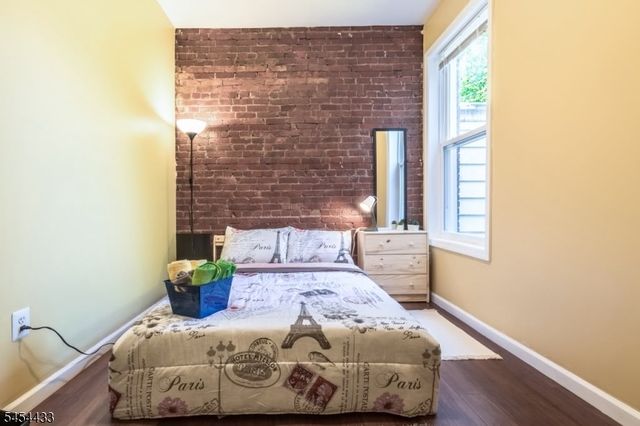 272 N 7Th St, Newark City, NJ 07107