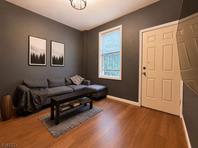 272 N 7Th St, Newark City, NJ 07107