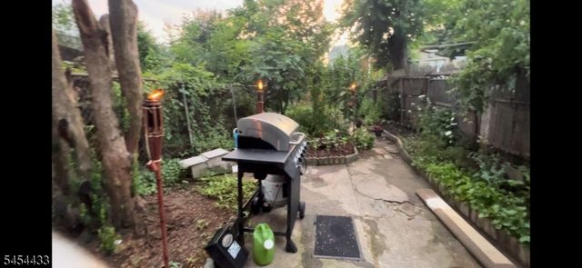 272 N 7Th St, Newark City, NJ 07107