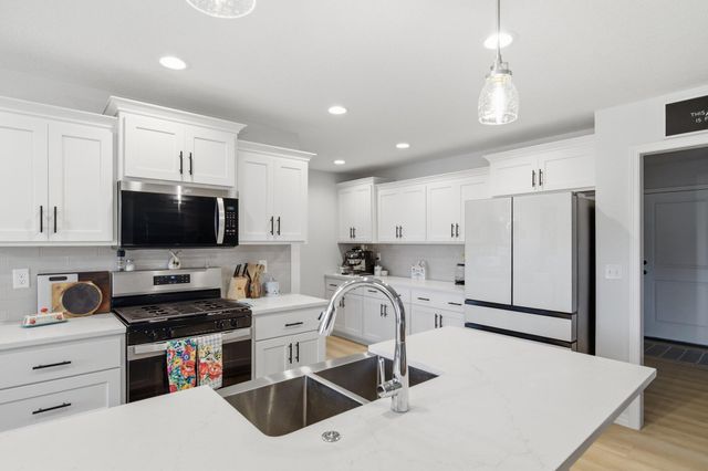 3014 E Heritage Street, Republic, MO 65738