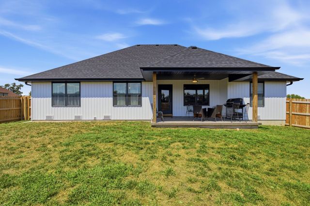 3014 E Heritage Street, Republic, MO 65738