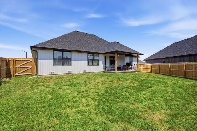3014 E Heritage Street, Republic, MO 65738
