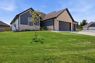 3014 E Heritage Street, Republic, MO 65738