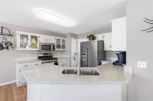 717 Ridgewood Way, Canton, GA 30114