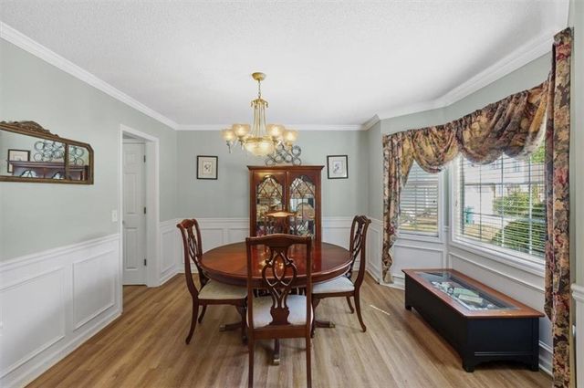 717 Ridgewood Way, Canton, GA 30114