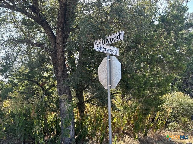 1 S Sherwood Drive, Belton, TX 76513