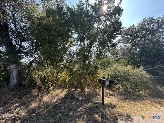 1 S Sherwood Drive, Belton, TX 76513