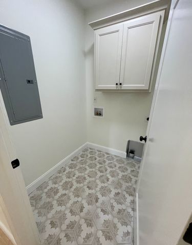 54 Union Hill Rd, Loretto, TN 38469