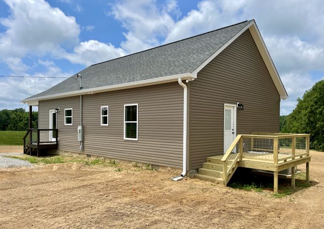 54 Union Hill Rd, Loretto, TN 38469