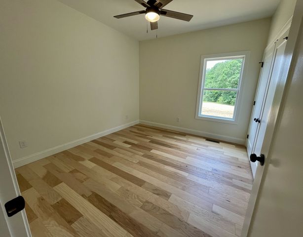 54 Union Hill Rd, Loretto, TN 38469
