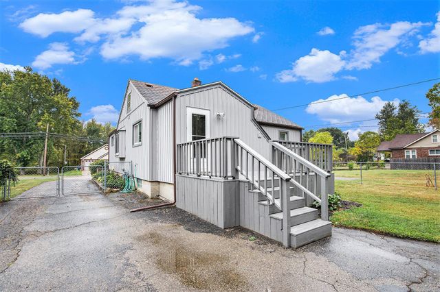 30755 Clark Street, New Haven, MI 48048