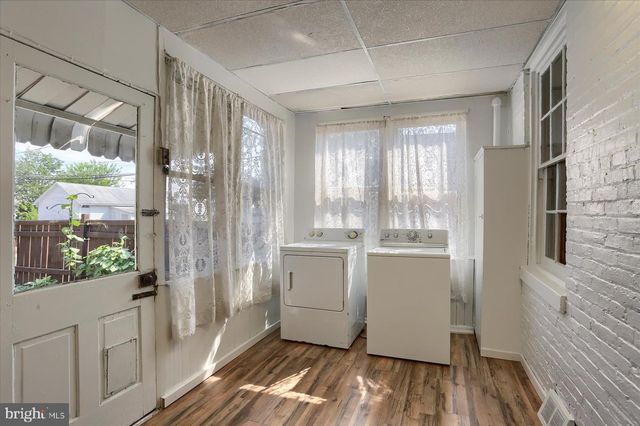 100 W KELLER ST, Mechanicsburg, PA 17055