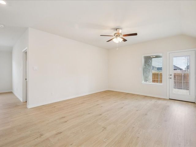 2005 Outpost Way, Princeton, TX 75407