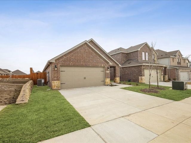 2005 Outpost Way, Princeton, TX 75407