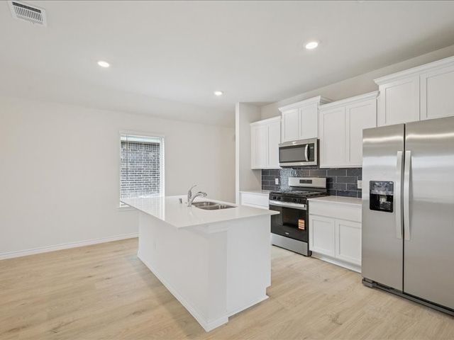 2005 Outpost Way, Princeton, TX 75407