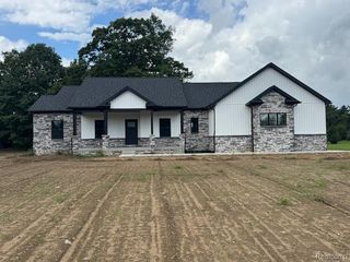 2264 Equestrian Trail Drive, Metamora, MI 48455