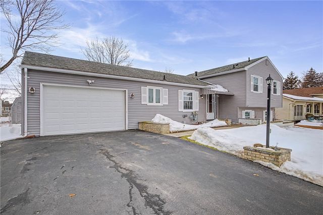 248 Gate House, Henrietta, NY 14467