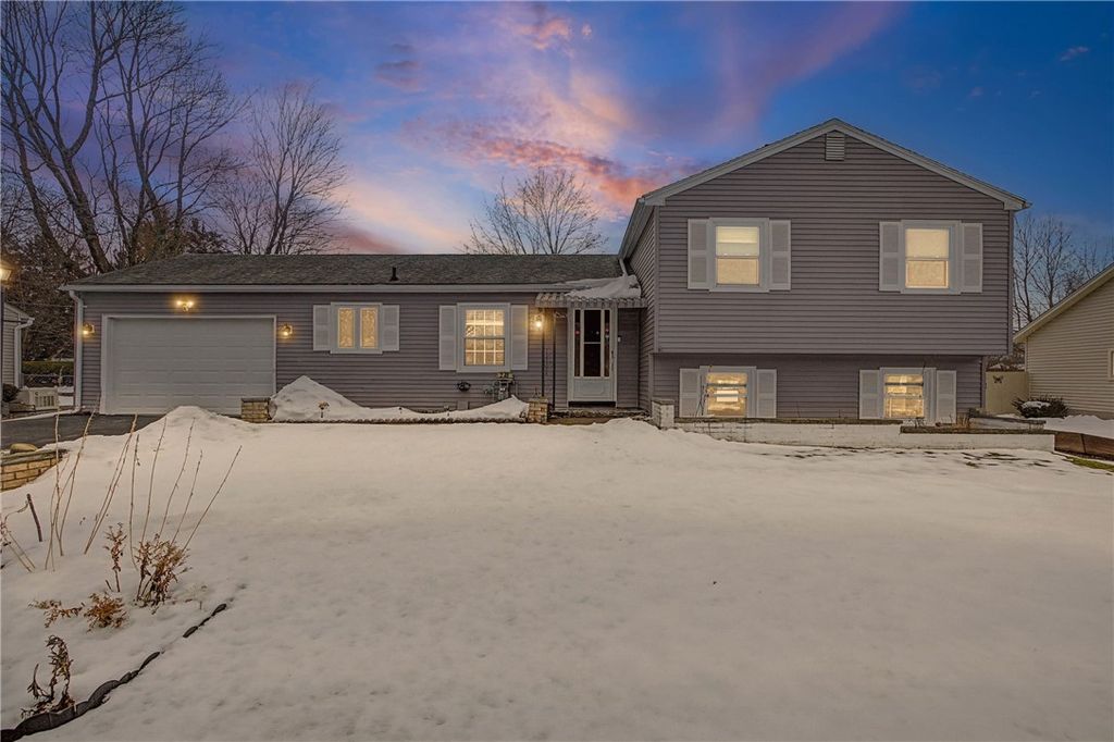 248 Gate House, Henrietta, NY 14467