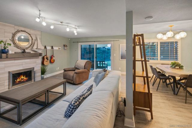 5134 Park Rim Dr., San Diego, CA 92117