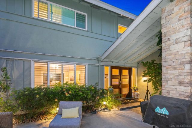 5134 Park Rim Dr., San Diego, CA 92117