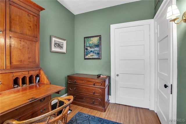 704 Auburn Avenue, Buffalo, NY 14222