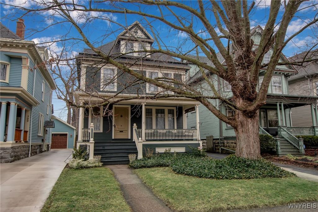 704 Auburn Avenue, Buffalo, NY 14222