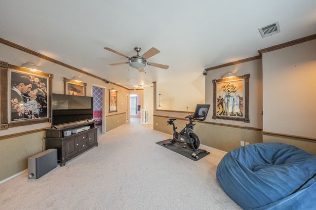 812 Chaparral Drive, Grand Prairie, TX 75052
