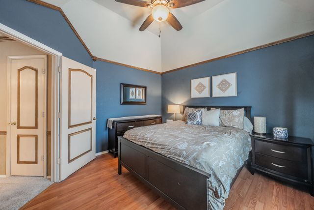 812 Chaparral Drive, Grand Prairie, TX 75052