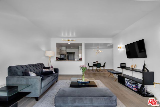 1155 N La Cienega Boulevard 1103, West Hollywood, CA 90069