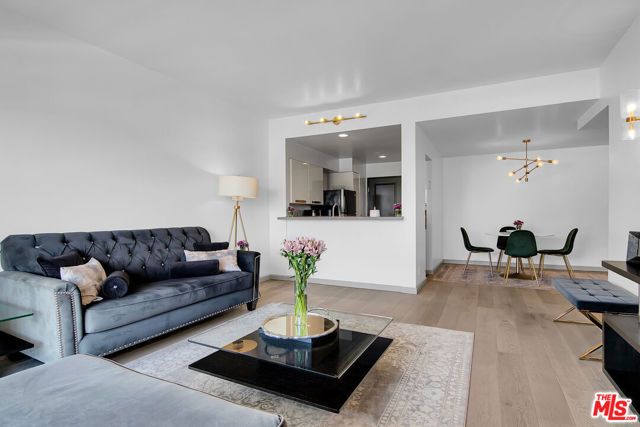 1155 N La Cienega Boulevard 1103, West Hollywood, CA 90069