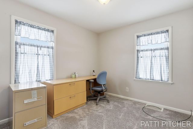 2117 Columbus Avenue, Norton Shores, MI 49441