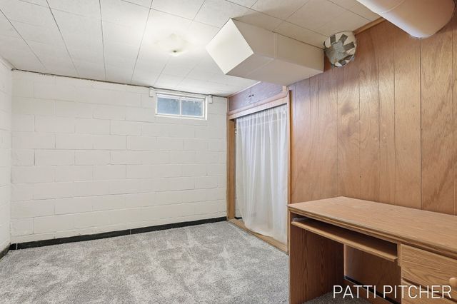 2117 Columbus Avenue, Norton Shores, MI 49441