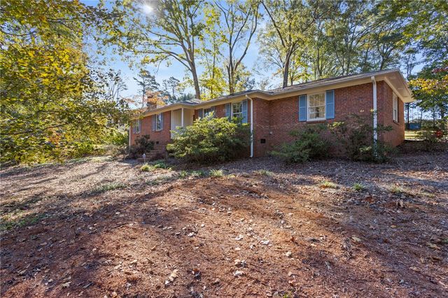 27 Riverview Drive, Greenville, SC 29611