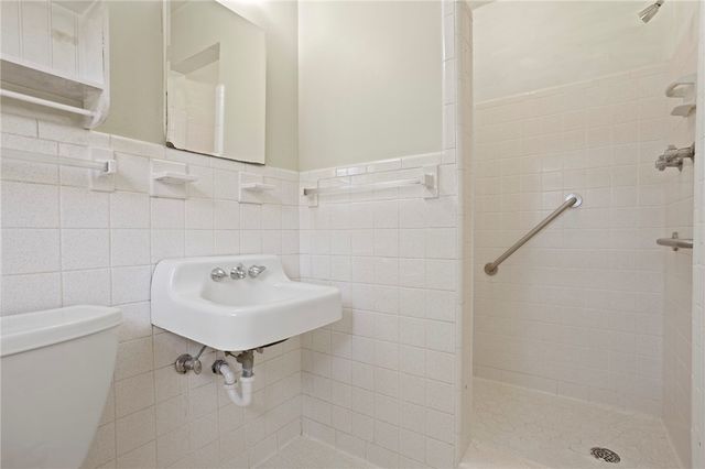 27 Riverview Drive, Greenville, SC 29611