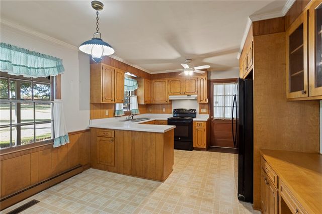 27 Riverview Drive, Greenville, SC 29611