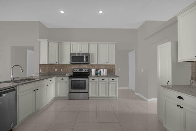 5403 LOMA VISTA LOOP, Davenport, FL 33896