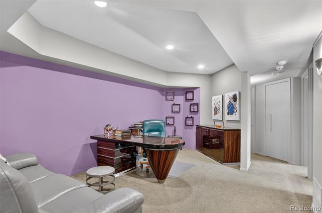 5044 Christy Court, Troy, MI 48098