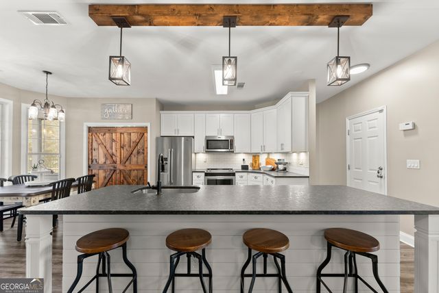 47 Walnut Ridge, Hoschton, GA 30548