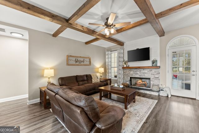 47 Walnut Ridge, Hoschton, GA 30548