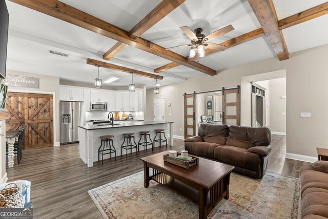 47 Walnut Ridge, Hoschton, GA 30548