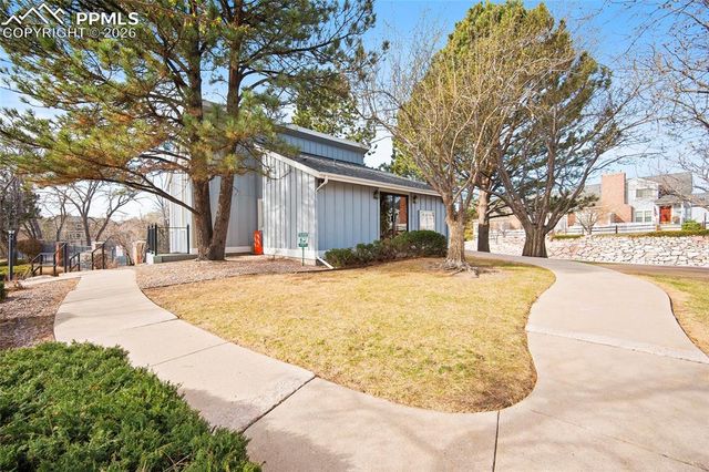 2661 Hatch Circle, Colorado Springs, CO 80918