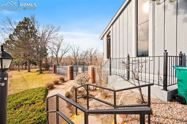 2661 Hatch Circle, Colorado Springs, CO 80918