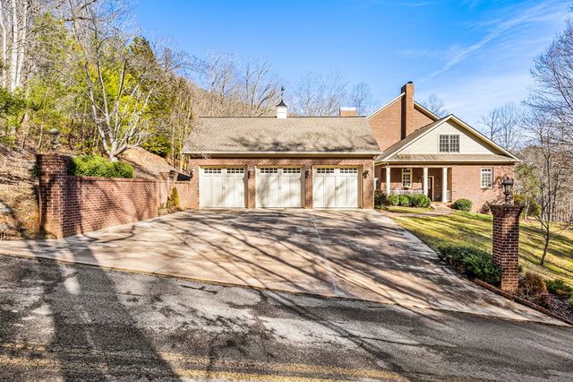 4323 Spring Court Cove, Young Harris, GA 30582