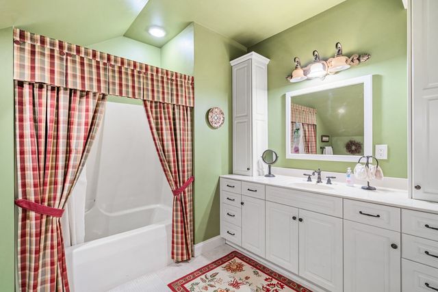 4323 Spring Court Cove, Young Harris, GA 30582