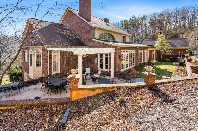 4323 Spring Court Cove, Young Harris, GA 30582
