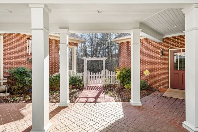 4323 Spring Court Cove, Young Harris, GA 30582