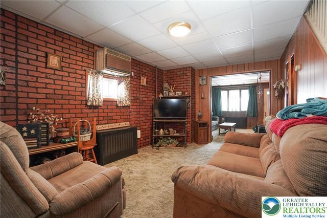 335 West Patterson Street, Lansford Boro, PA 18232