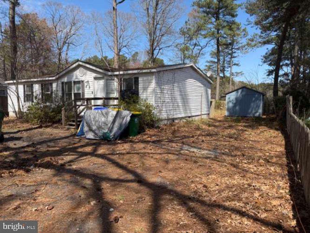 209 N LAKE DR, Milton, DE 19968